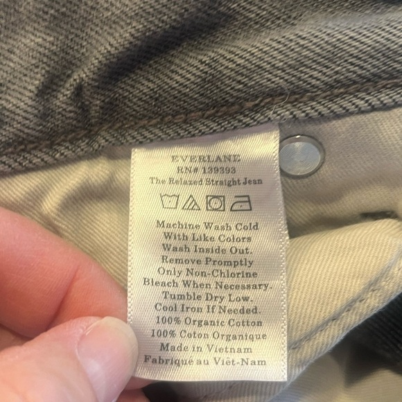 EVERLANE Vintage Gray Relaxed Straight Jeans - Picture 7 of 7